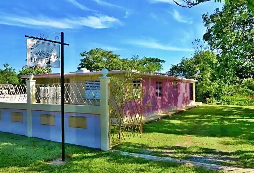 تختخواب و صبحانه Casa Camila