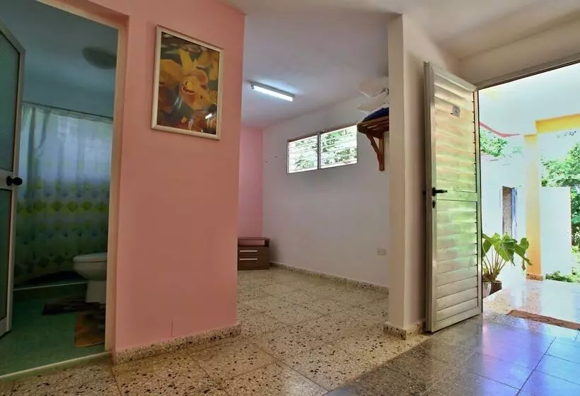 تختخواب و صبحانه Casa Camila