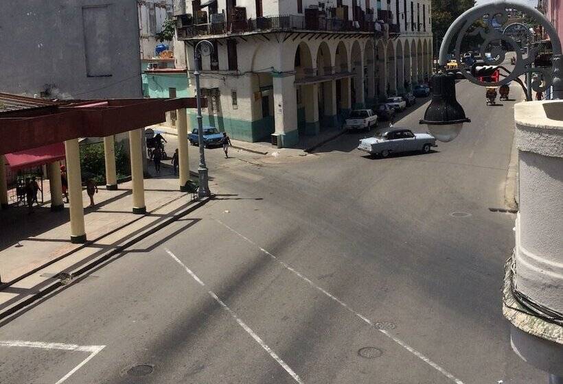 تختخواب و صبحانه Hostal Jorge