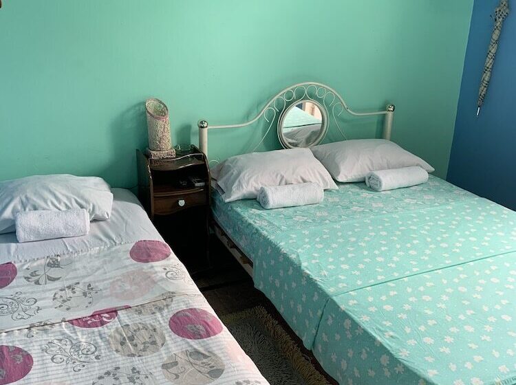 تختخواب و صبحانه Hostal Jorge