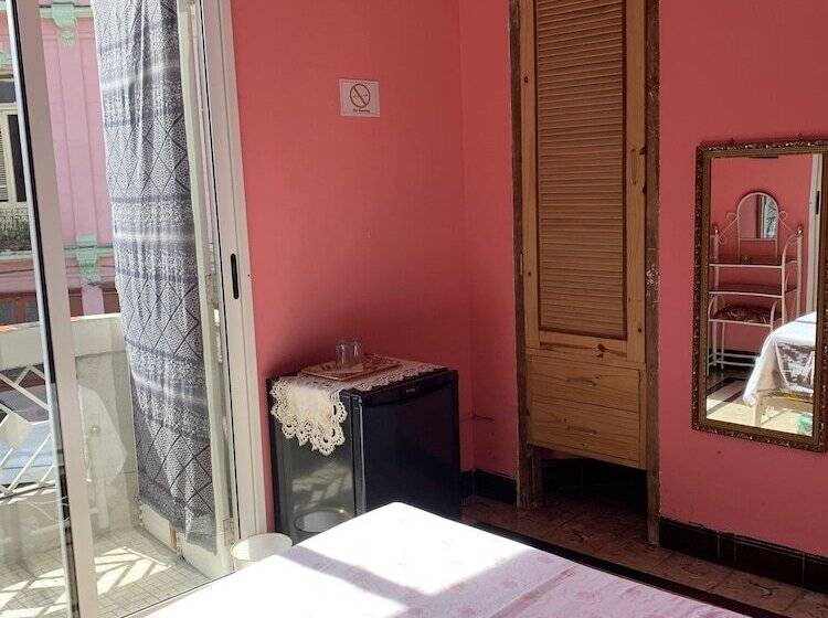 تختخواب و صبحانه Hostal Jorge