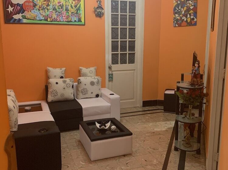 تختخواب و صبحانه Hostal Jorge