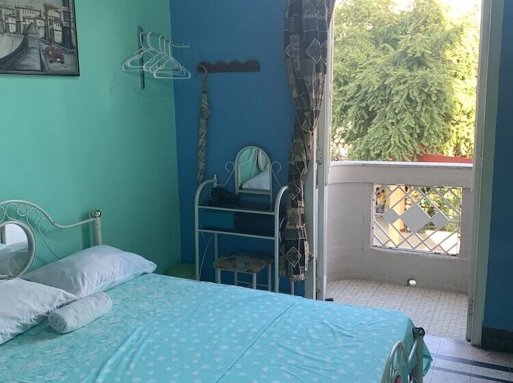 تختخواب و صبحانه Hostal Jorge