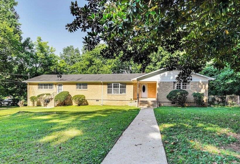 Family Friendly Huntsville Home W/ Spacious Yard