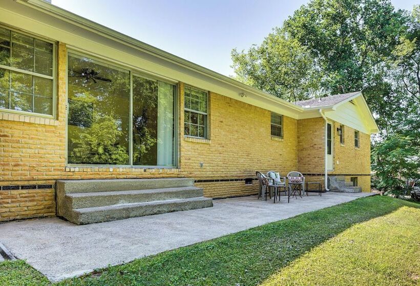 Family Friendly Huntsville Home W/ Spacious Yard