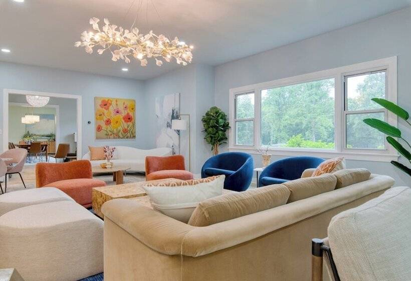 Game Farm Villa By Avantstay 10bdr, Private Pond, Spa, Pool Family Friendly