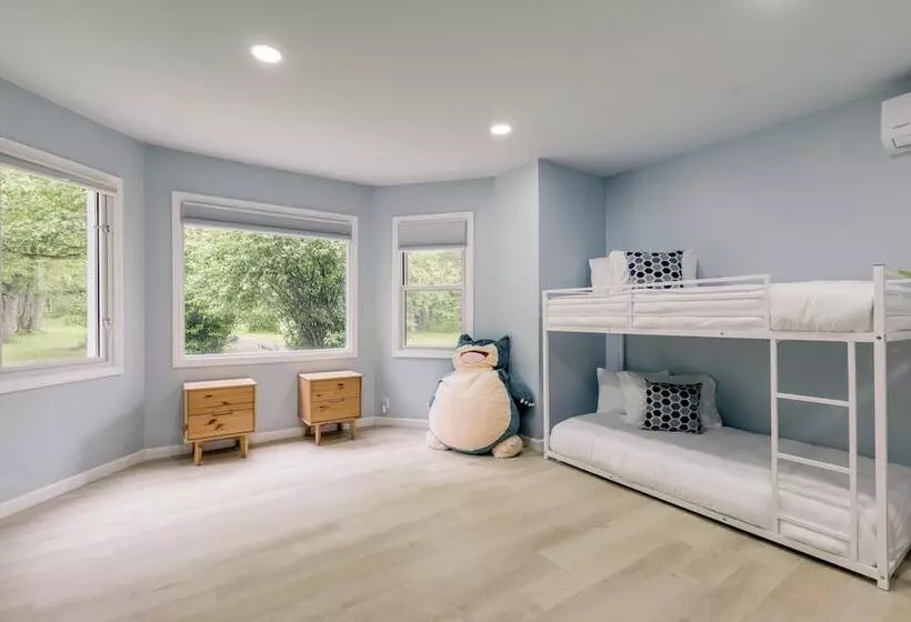 Game Farm Villa By Avantstay 10bdr, Private Pond, Spa, Pool Family Friendly