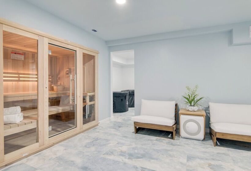 Game Farm Villa By Avantstay 10bdr, Private Pond, Spa, Pool Family Friendly