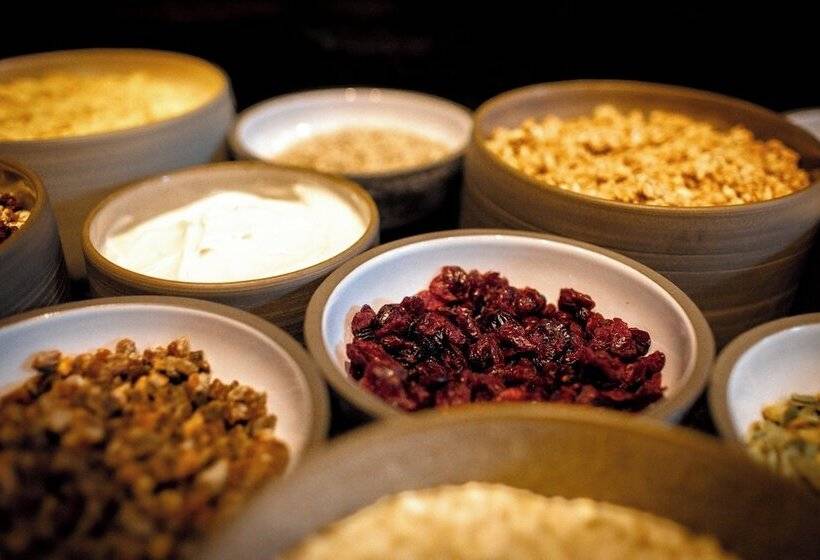 هتل The Cloud One Düsseldorf Köbogen