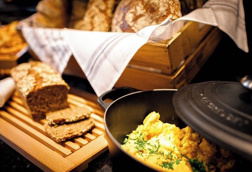 هتل The Cloud One Düsseldorf Köbogen