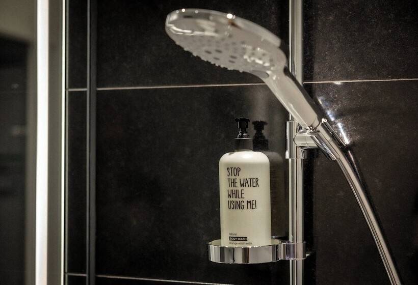 هتل The Cloud One Düsseldorf Köbogen