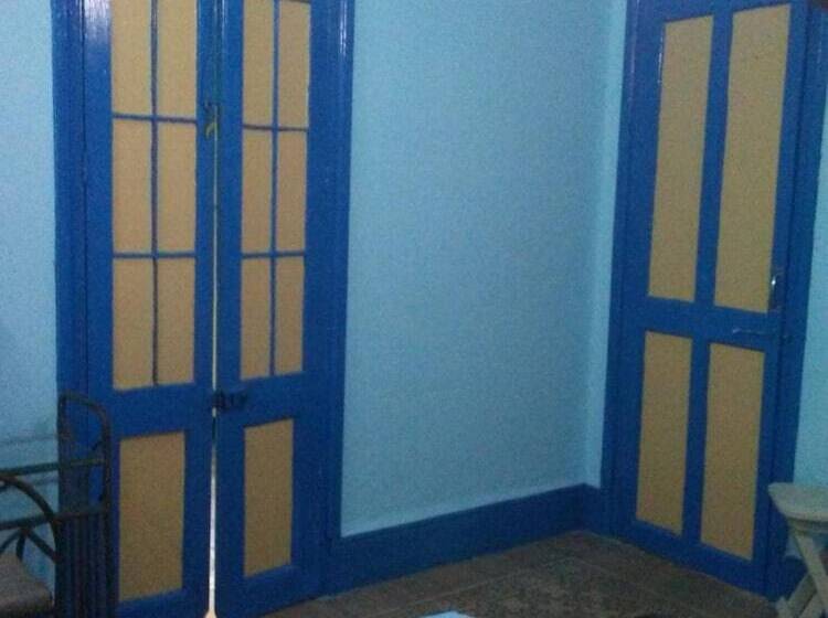 پانسیون Hostal Casandra