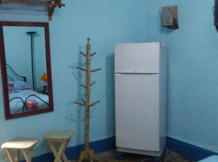 پانسیون Hostal Casandra