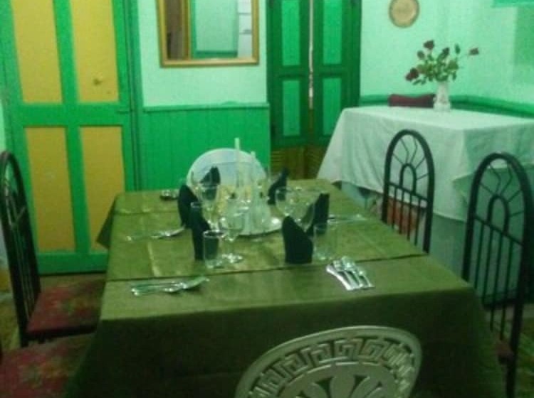 پانسیون Hostal Casandra