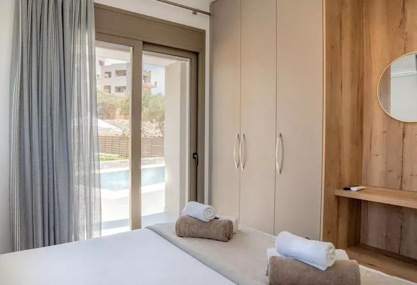 ペンション Villa Leandros With Pool & Bbq