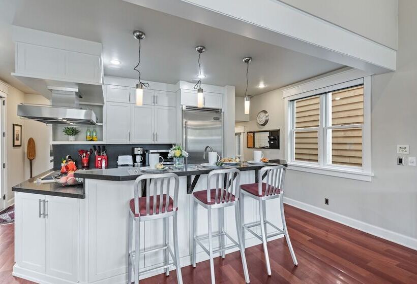 Red Crest 3 Bedrooms Pws 957 By Kbm