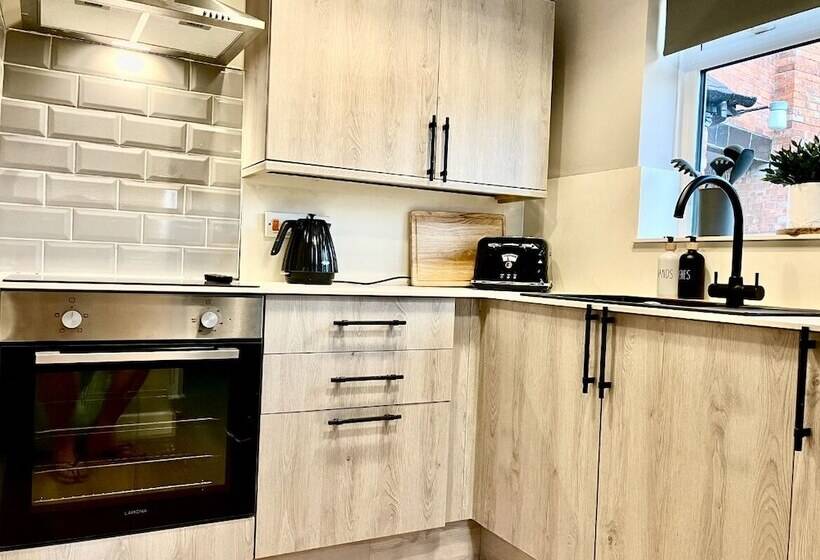 レジデンス Central Ellesmere  Sleeps2   Parking   Petfriendly