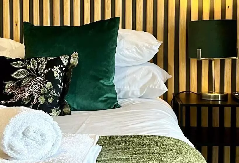 レジデンス Central Ellesmere  Sleeps2   Parking   Petfriendly