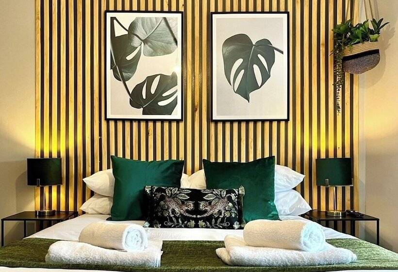 レジデンス Central Ellesmere  Sleeps2   Parking   Petfriendly