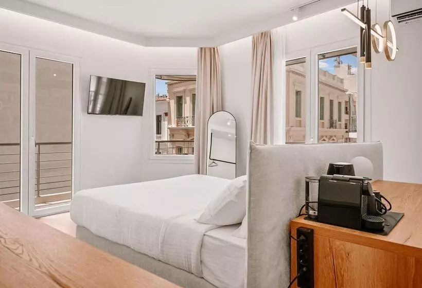 リゾートホテル Plānis Str Urban Suites By Semavi