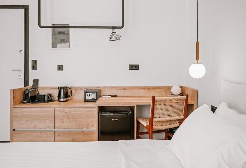 リゾートホテル Plānis Str Urban Suites By Semavi