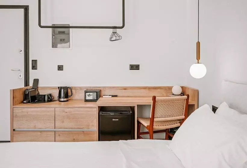 リゾートホテル Plānis Str Urban Suites By Semavi