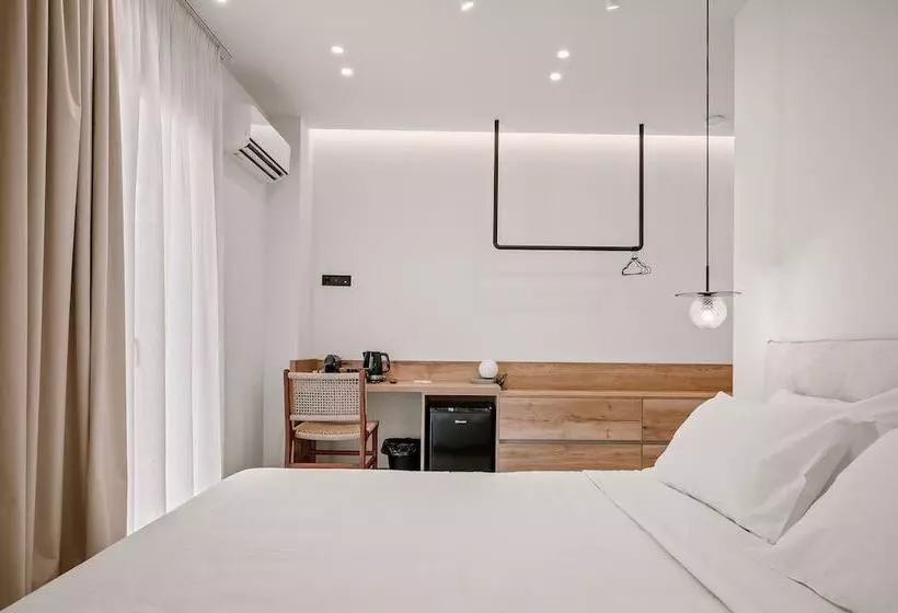 リゾートホテル Plānis Str Urban Suites By Semavi