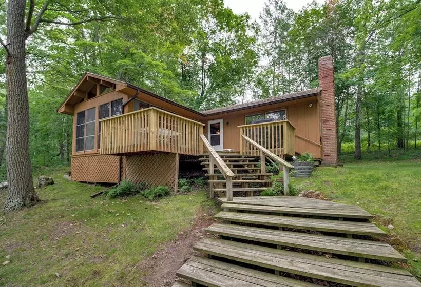 Sullivan Lake Retreat W/ Private Dock + Fire Pit!