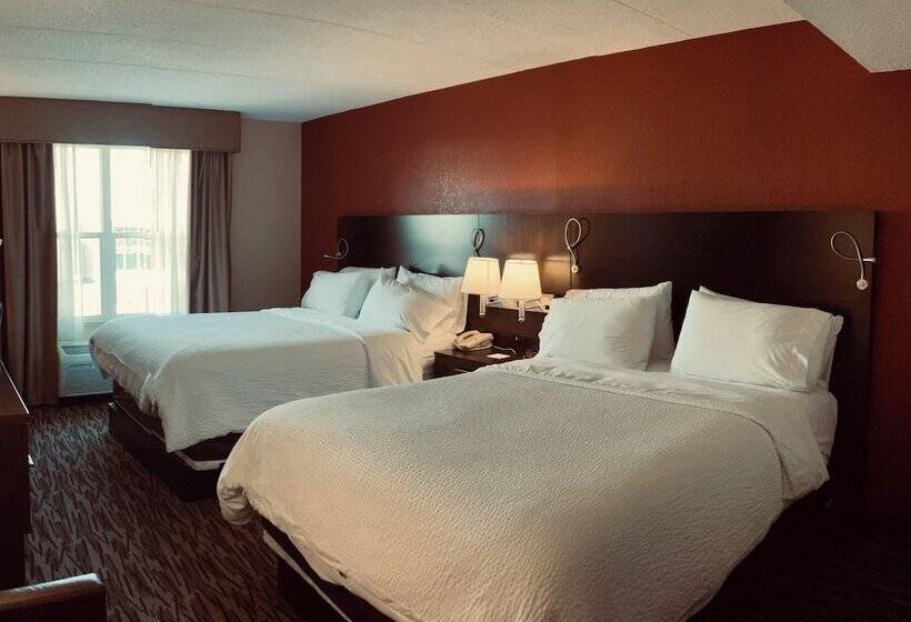 Pearl Street Hotel & Suites