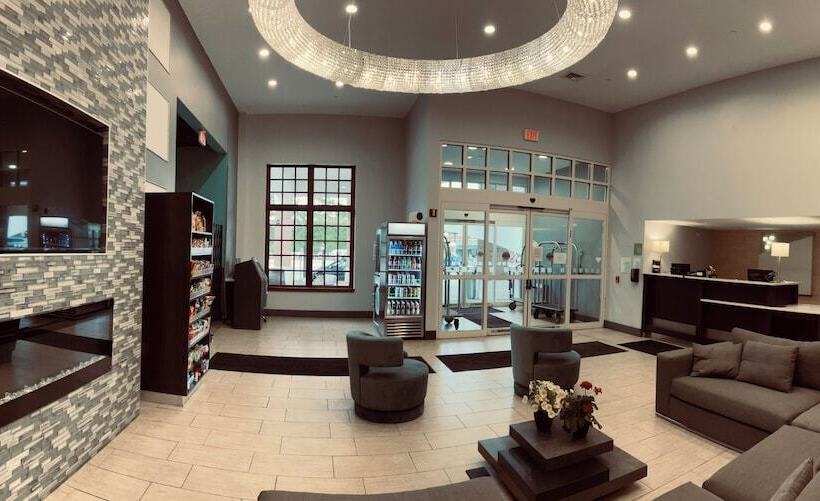 Pearl Street Hotel & Suites