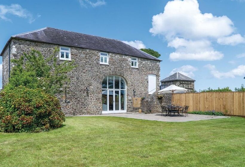 The Granary 3 Bed Barn Conversion Llawhaden