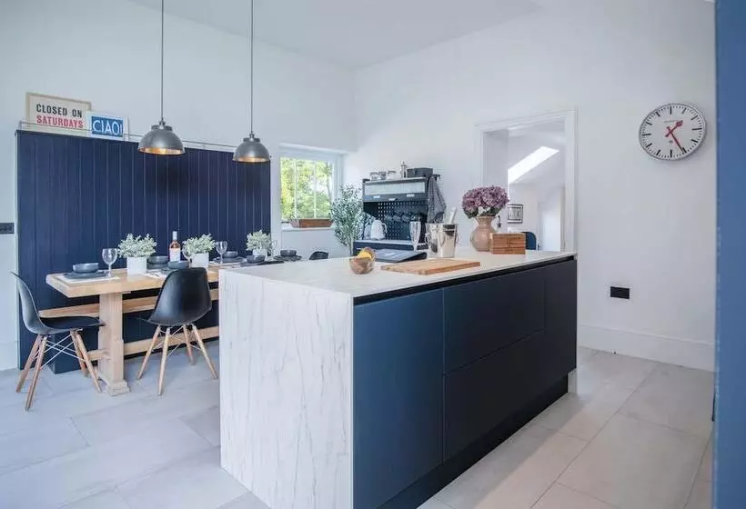 The Granary   3 Bed Barn Conversion   Llawhaden