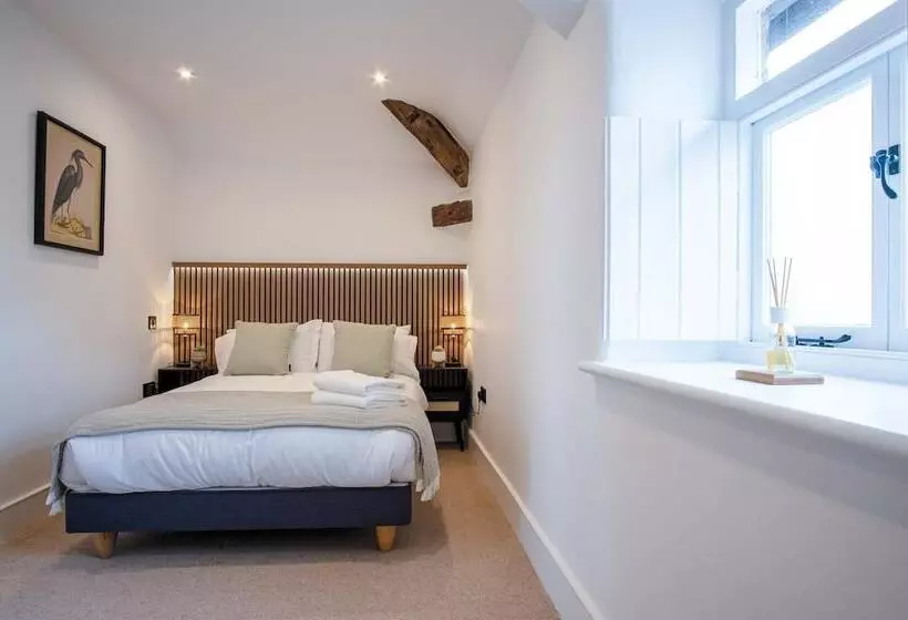 The Granary   3 Bed Barn Conversion   Llawhaden