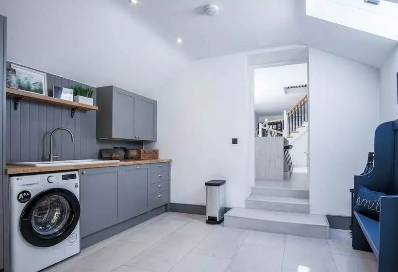 The Granary   3 Bed Barn Conversion   Llawhaden