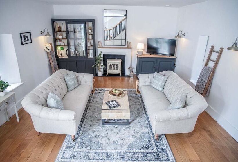 The Granary 3 Bed Barn Conversion Llawhaden