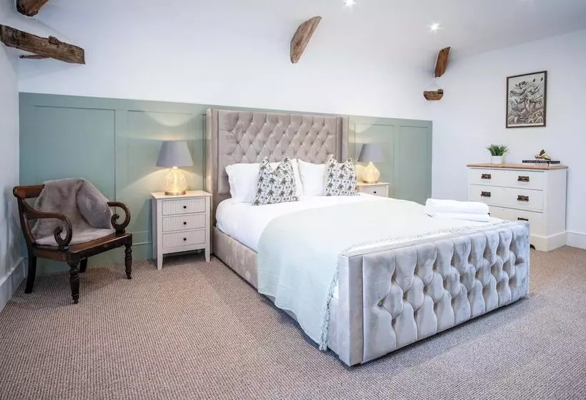 The Granary   3 Bed Barn Conversion   Llawhaden