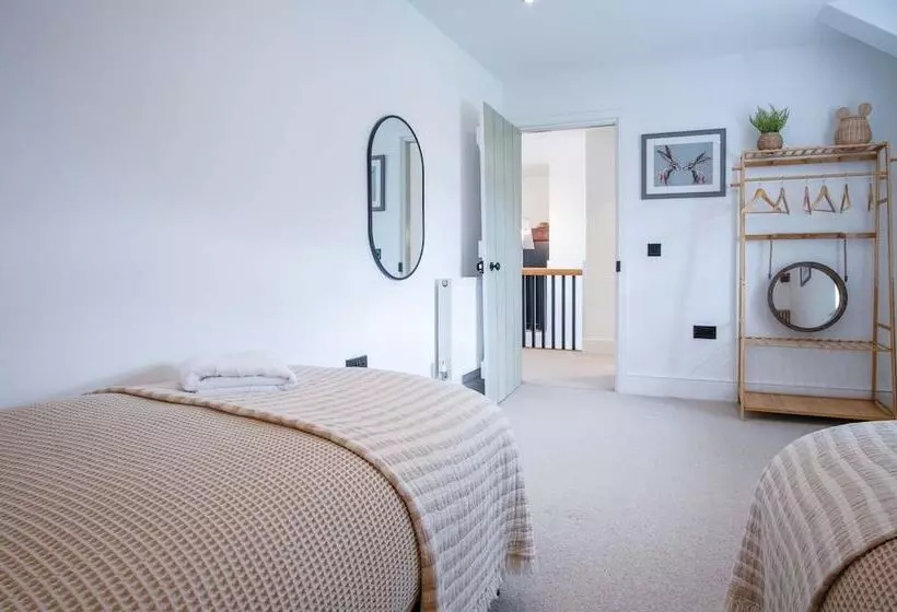 The Granary   3 Bed Barn Conversion   Llawhaden