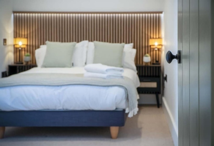 The Granary 3 Bed Barn Conversion Llawhaden