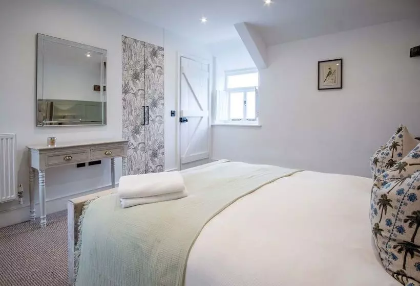 The Granary   3 Bed Barn Conversion   Llawhaden