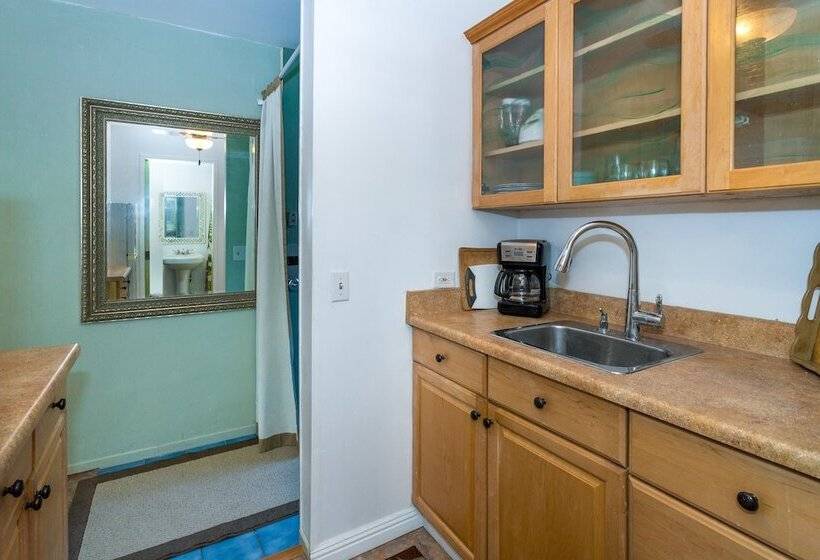 فندق Kona Islander Inn Condos