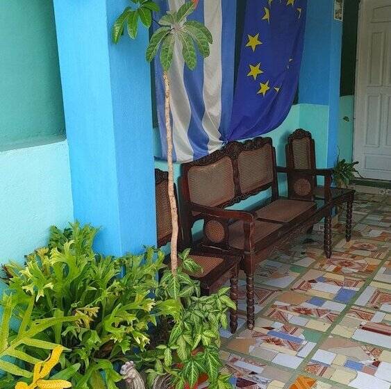 پانسیون Casa Nochea Y Familia