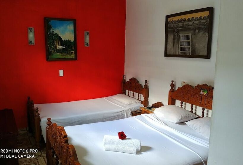 پانسیون Casa Nochea Y Familia