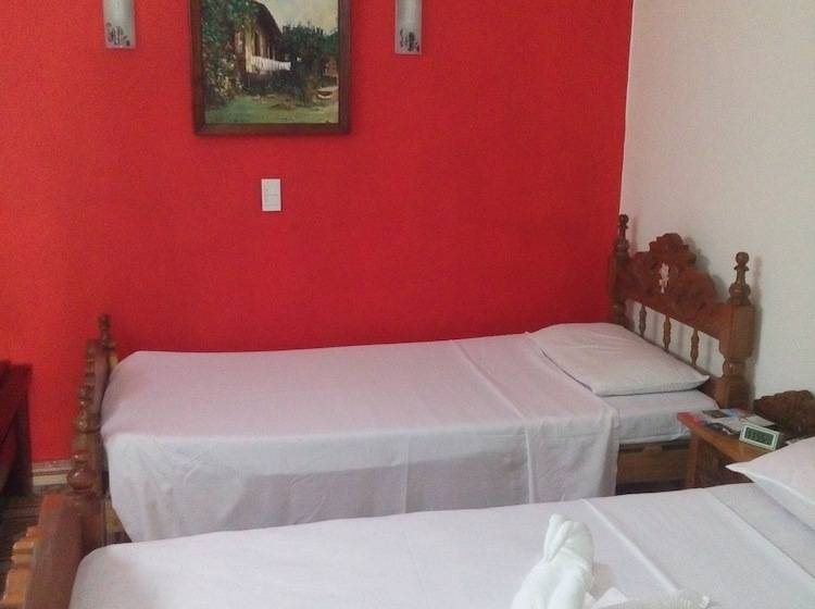 پانسیون Casa Nochea Y Familia