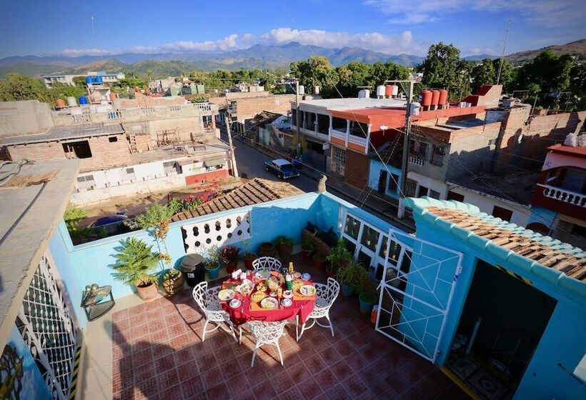 پانسیون Casa Nochea Y Familia