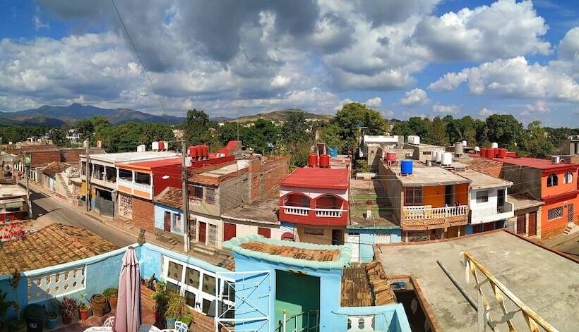 پانسیون Casa Nochea Y Familia