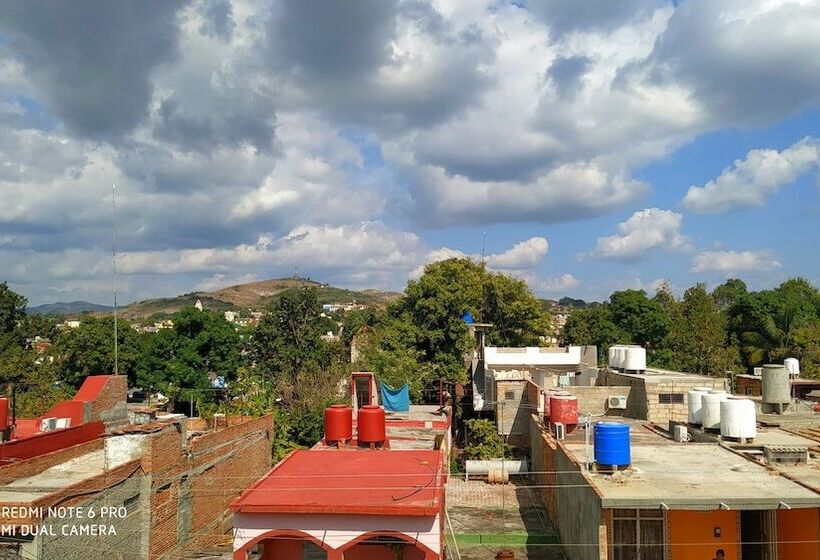 پانسیون Casa Nochea Y Familia