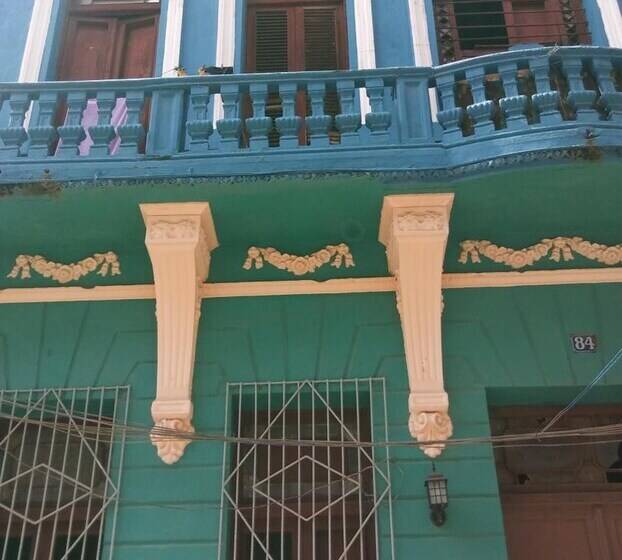 پانسیون Casona La Mirtallo