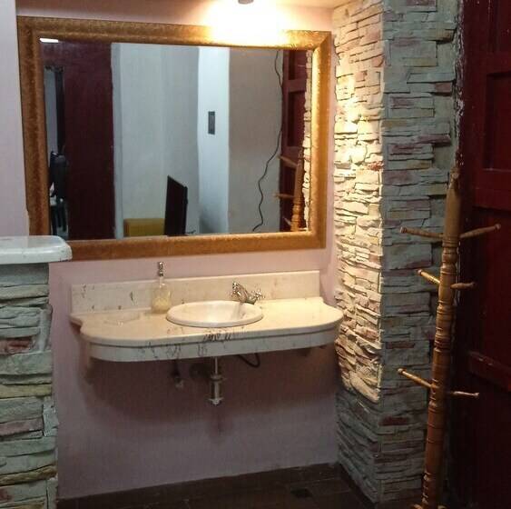 پانسیون Casona La Mirtallo