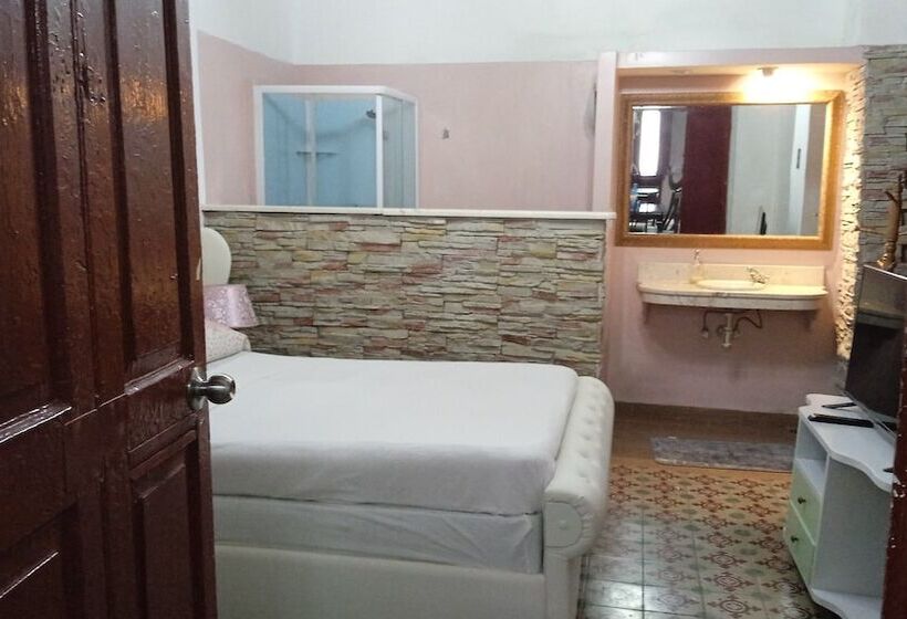 پانسیون Casona La Mirtallo