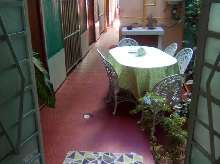 پانسیون Casona La Mirtallo